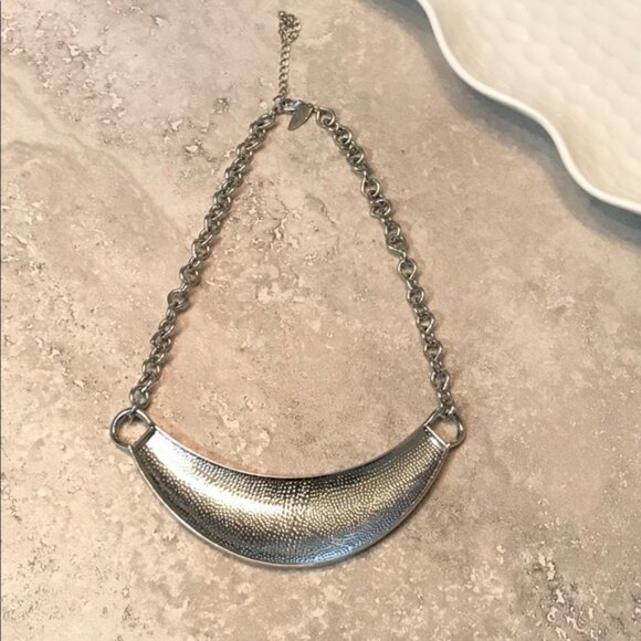 New York‎ & Company Collar Bib Statement Necklace - Picture 3 of 8